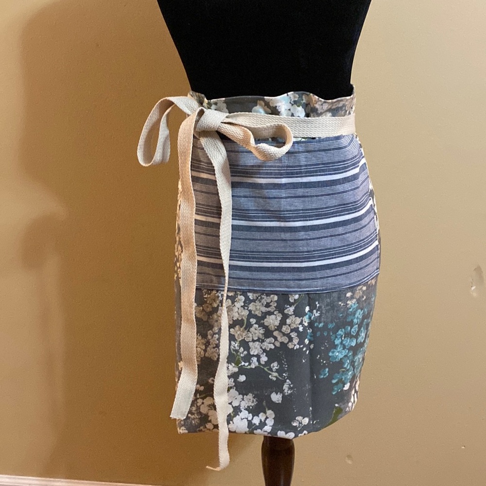 Hand Crafted 100% Cotton Cooking/Gathering Apron